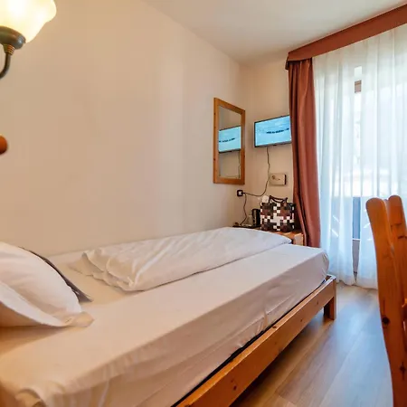 Primula 3* Λιβίνιο