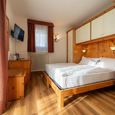 Primula Hotel 3*